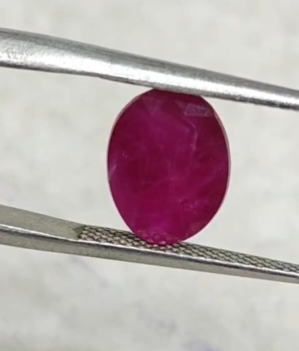 Natural Oval Ruby 2.65 Carat gemstone