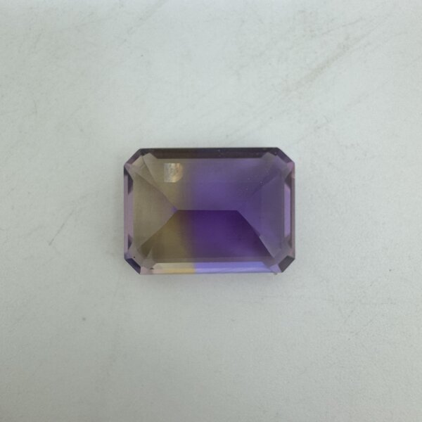 14.98 Carat/ 16.62 Ratti Natural Ametrine Gemstone