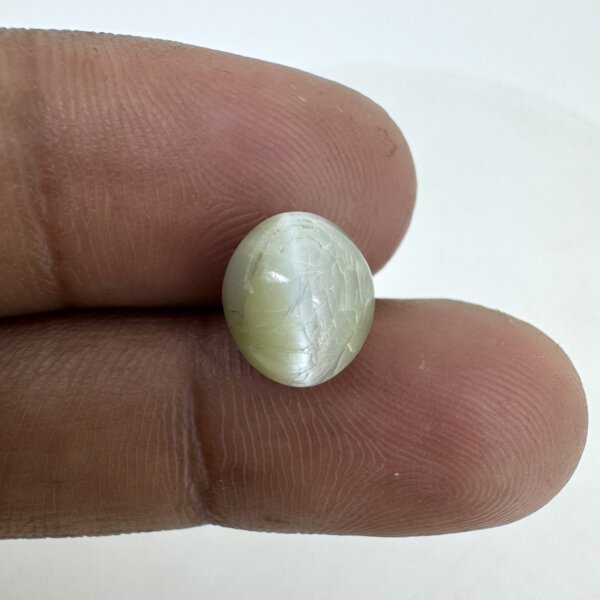 5.87 Carat/ 6.52 Ratti Natural Chrysoberyl Cat's Eye Gemstone