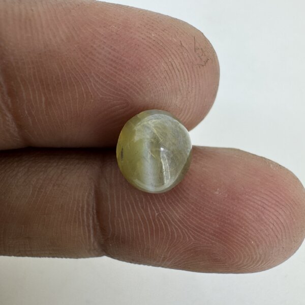 4.28 Carat/ 4.75 Ratti Natural Chrysoberyl Cat's Eye Gemstone