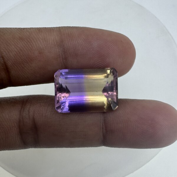 17.21 Carat/ 19.10 Ratti Natural Ametrine Gemstone