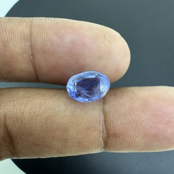 4.07 Carat/ 4.51 Ratti Natural Blue Sapphire/ Neelam Gemstone