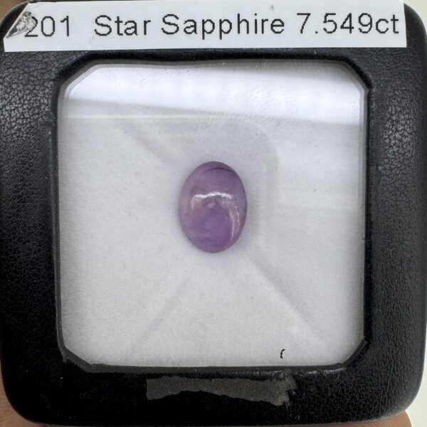 7.54 Carat/ 8.36 Ratti Natural Star Sapphire Gemstone