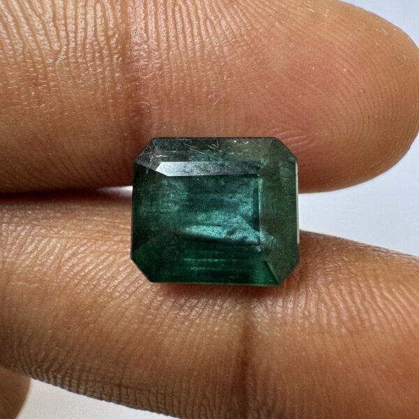 5.30 Carat/ 5.88 Ratti Natural Zambian Emerald/ Panna Gemstone