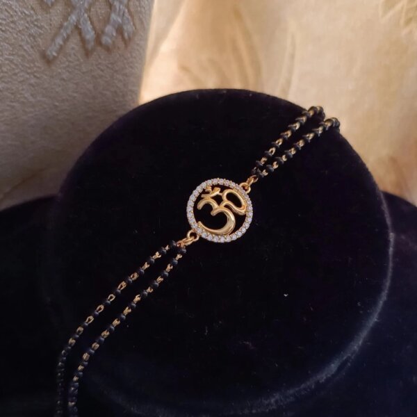 Om Symbol CVD Diamond Gold Mangalsutra Bracelet
