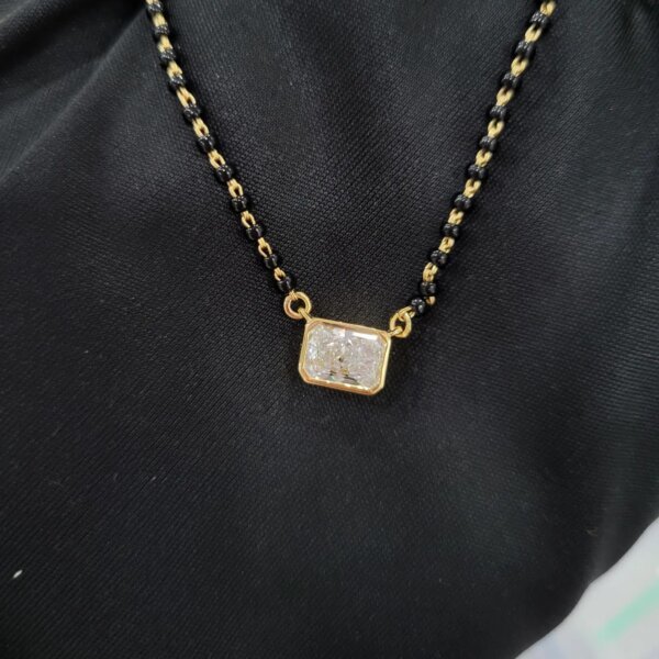 Radiant Solitaire CVD Diamond/ Lab Grown Diamond Mangalsutra