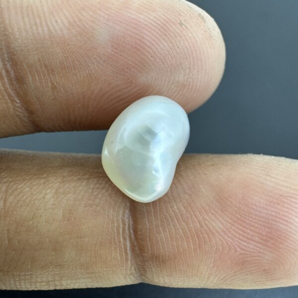 5.71 Carat/ 6.33 Ratti Natural Keshi Saltwater Pearl (Moti)