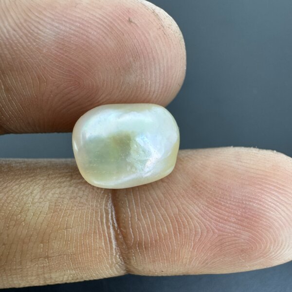 5.14 Carat/ 6.81 Ratti Natural Keshi Saltwater Pearl (Moti)