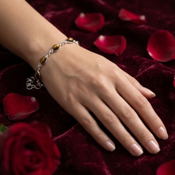 Natural Tiger Eye Gemstone Bracelet Golden Brown Crystal Bracelet for Confidence, Protection and Focus