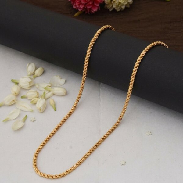 Rope gold chain with twisted design for men and women