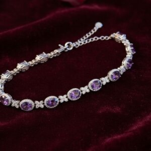 Natural Amethyst Gemstone Bracelet Purple Crystal Beaded Bracelet for Calm, Protection and Healing Energy