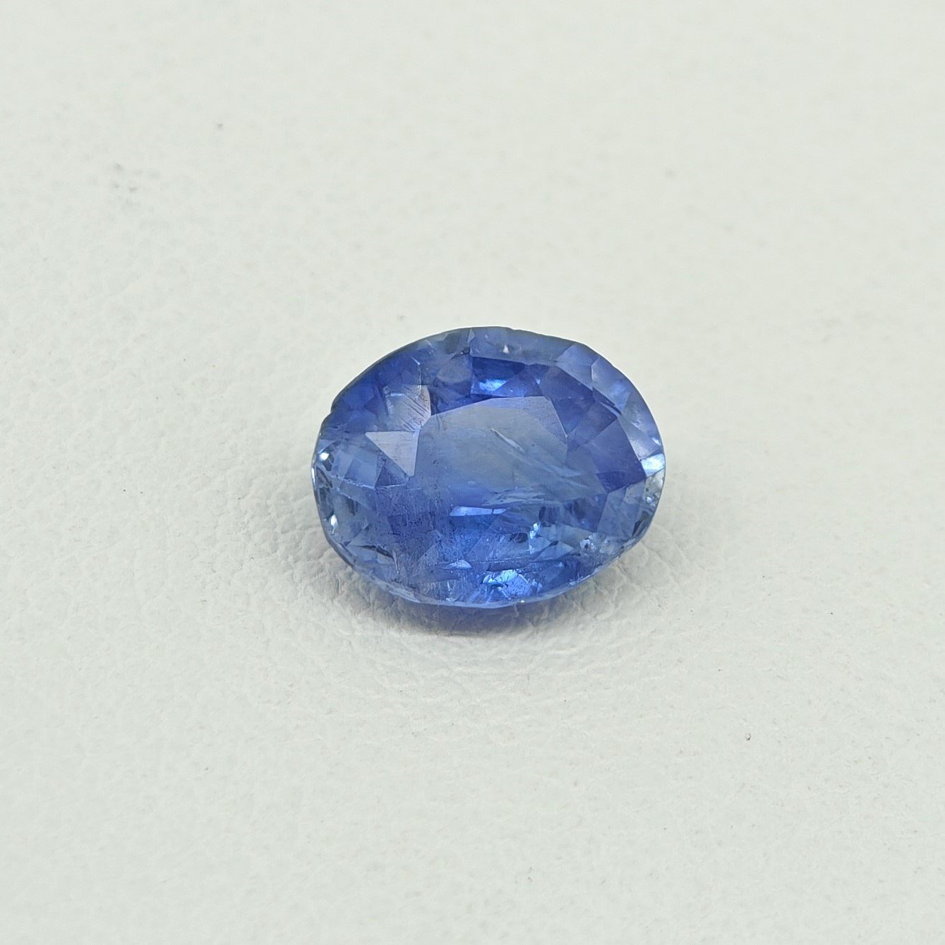 Natural Blue Sapphire deep royal blue oval gemstone BS-003 from Sri Lanka