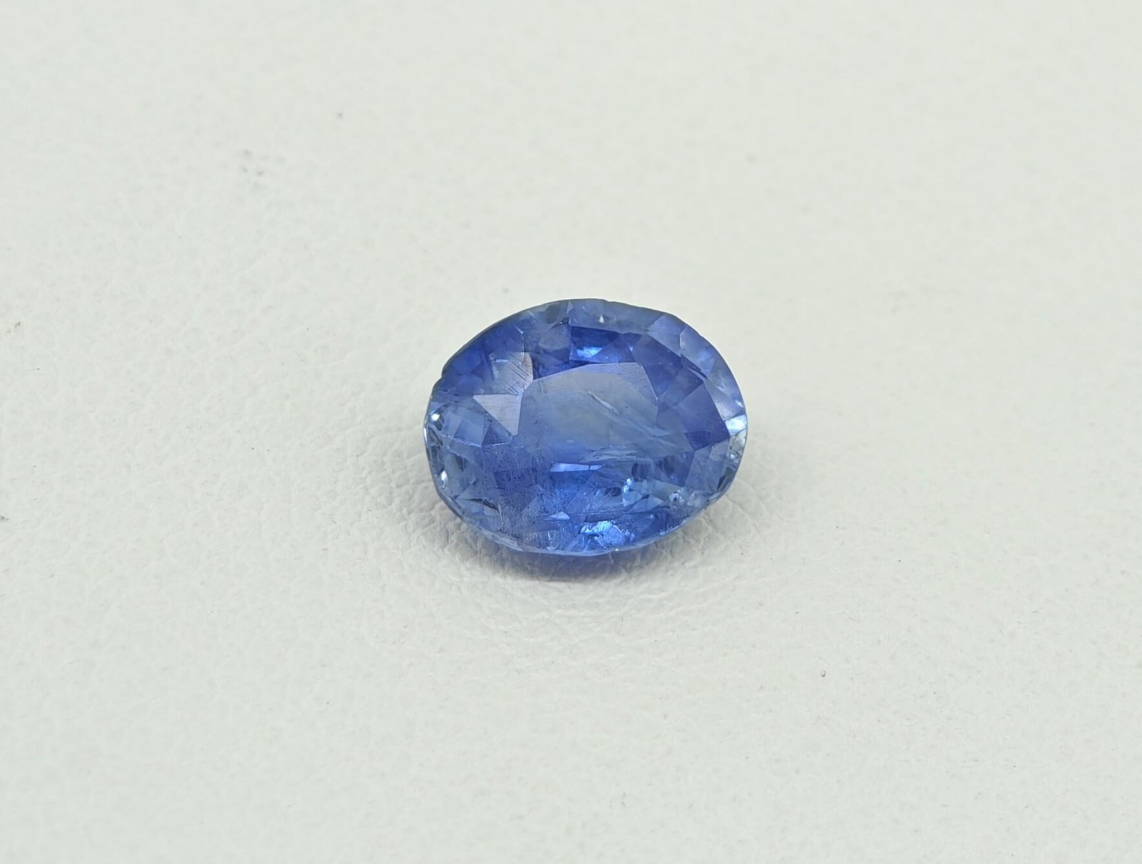 Natural Blue Sapphire deep royal blue oval gemstone BS-003 from Sri Lanka