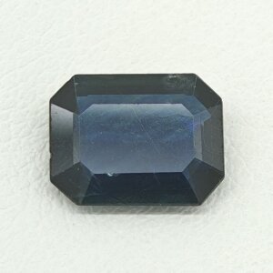 Natural Blue Sapphire dark blue oval gemstone BS-016