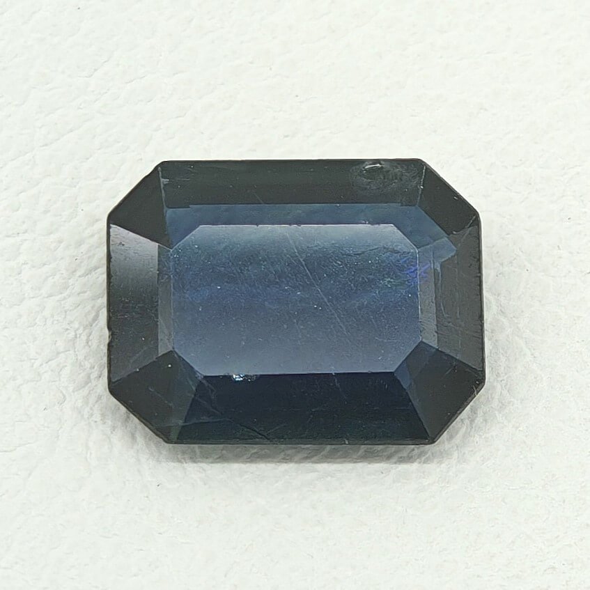 Natural Blue Sapphire dark blue oval gemstone BS-016