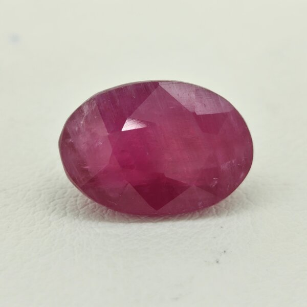 Natural Ruby – Red Oval Gemstone RUB-010 Natural Ruby red oval gemstone RUB-010 from Africa