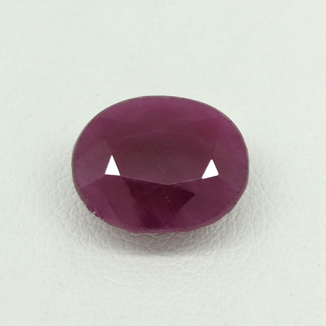 Natural Ruby rich red oval gemstone RUB-013 from Africa