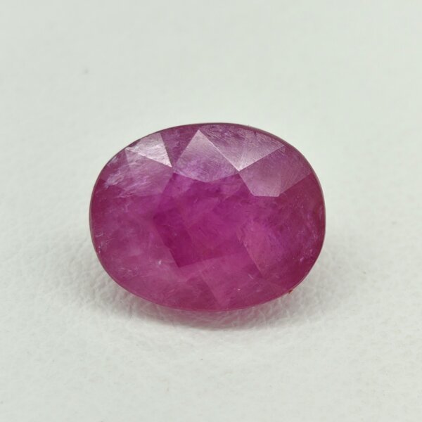 Natural Ruby – Red Oval Gemstone RUB-014 Natural Ruby red oval gemstone RUB-014 from Africa