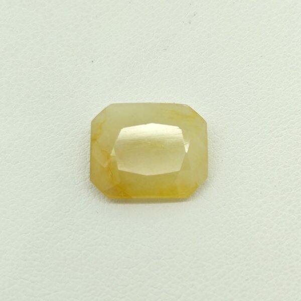 Natural Sri Lankan Yellow Sapphire gemstone YS-003 from Sri Lanka