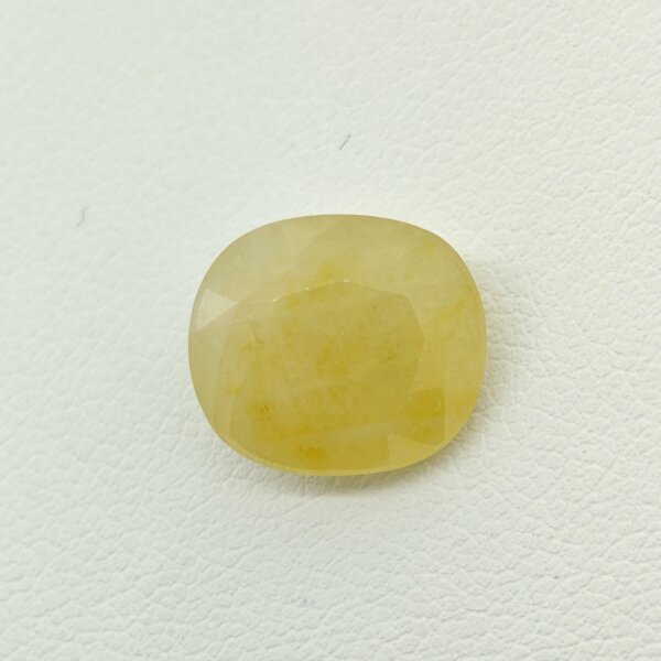 Natural Sri Lankan Yellow Sapphire Gemstone YS-007 Natural Sri Lankan Yellow Sapphire gemstone YS-007 from Sri Lanka