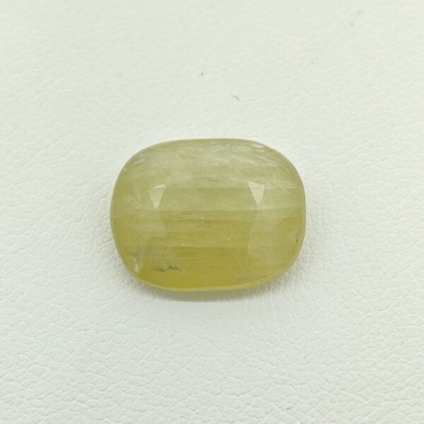 Natural Yellow Sapphire – Oval Gemstone YS-012 Natural Yellow Sapphire oval gemstone YS-012 from Sri Lanka