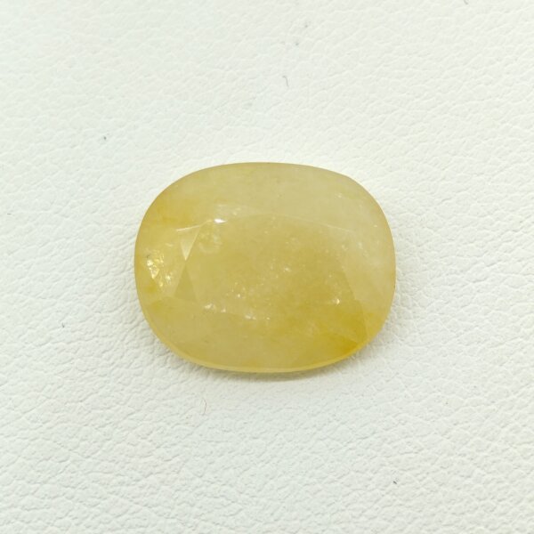 Natural Yellow Sapphire – Oval Gemstone YS-016 Natural Yellow Sapphire oval gemstone YS-016 from Sri Lanka