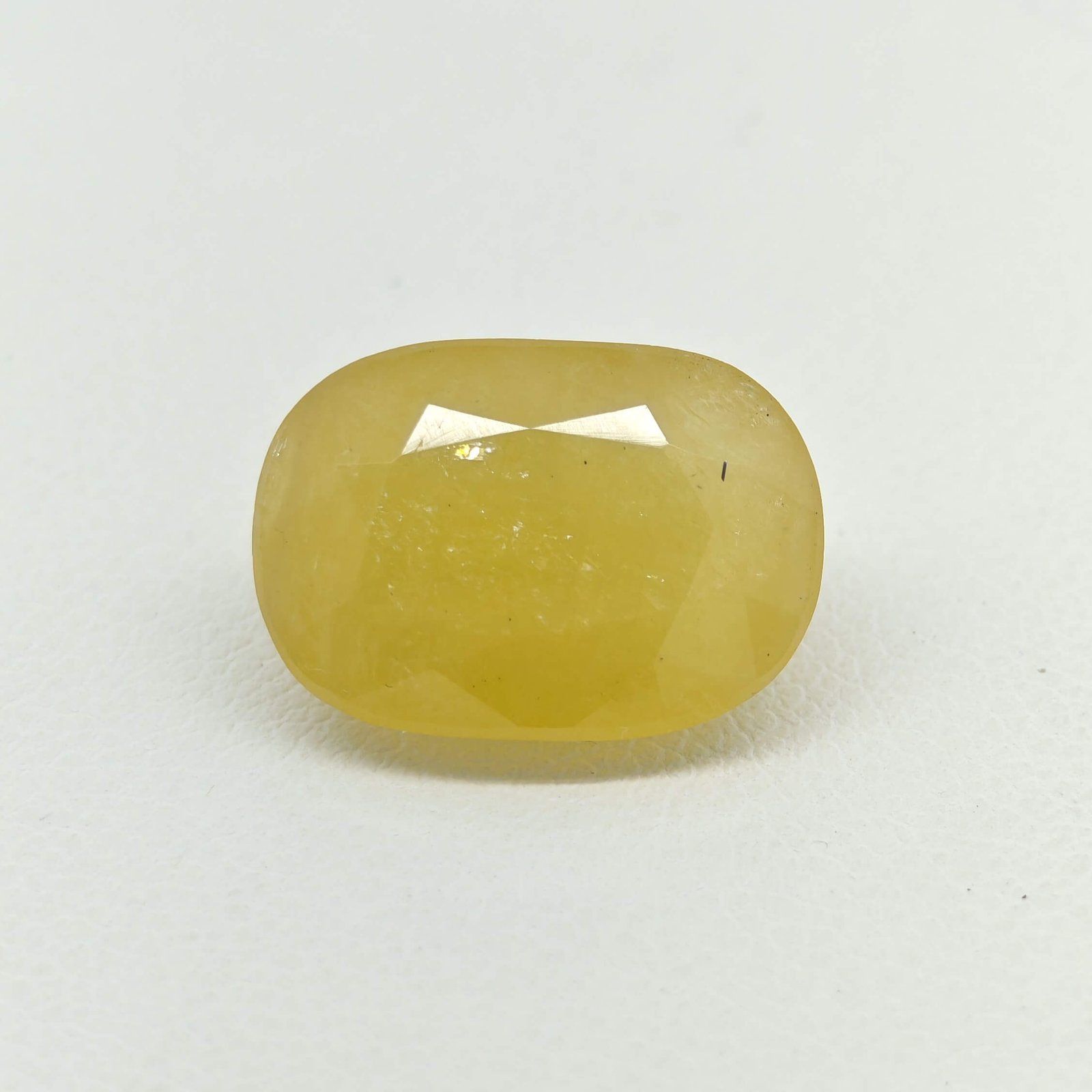 Natural Yellow Sapphire oval gemstone YS-013 from Sri Lanka