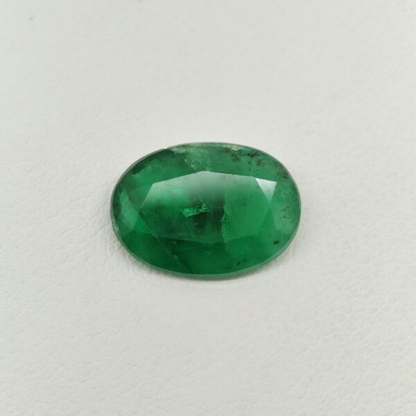 Natural Zambian Emerald Oval Gemstone EM-010 Natural Zambian Emerald oval gemstone EM-010 from Zambia