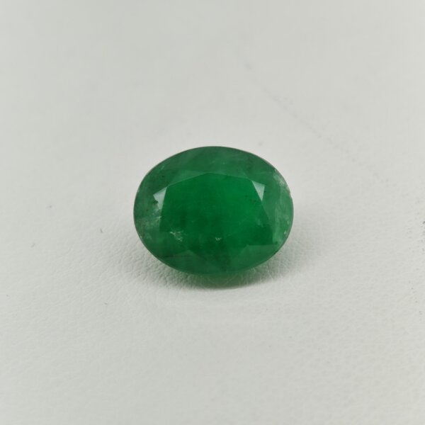 Natural Zambian Emerald oval gemstone EM-011 from Zambia