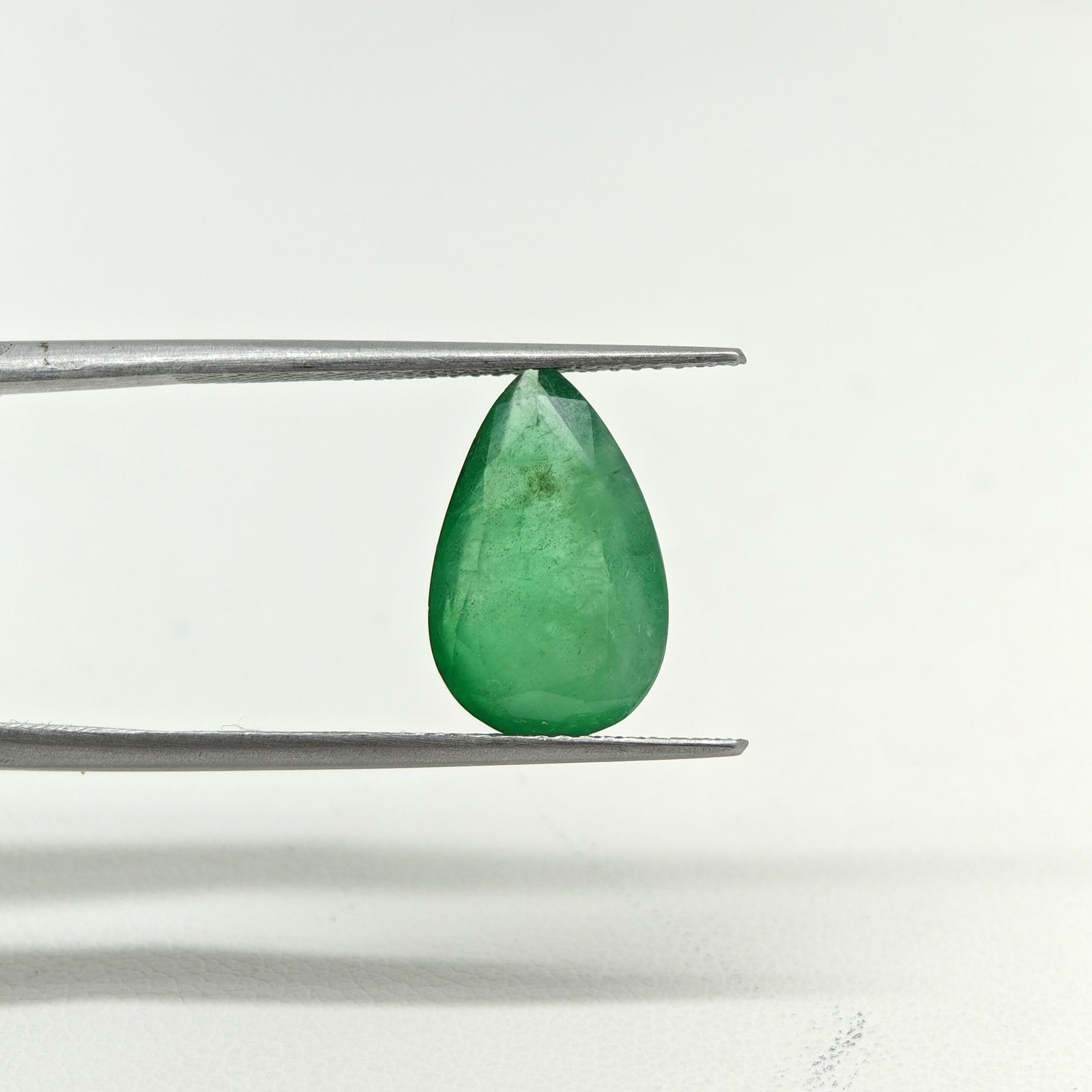 Natural Zambian Emerald pear gemstone EM-013 from Zambia