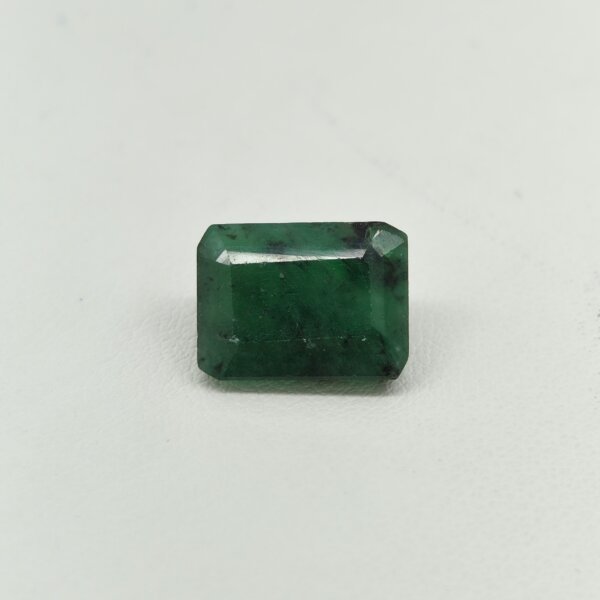 Natural Zambian Emerald Emerald Cut Gemstone EM-018 Natural Zambian Emerald emerald cut gemstone EM-018 from Zambia