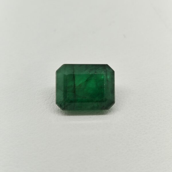Natural Zambian Emerald Emerald Cut Gemstone EM-022 Natural Zambian Emerald emerald cut gemstone EM-022 from Zambia