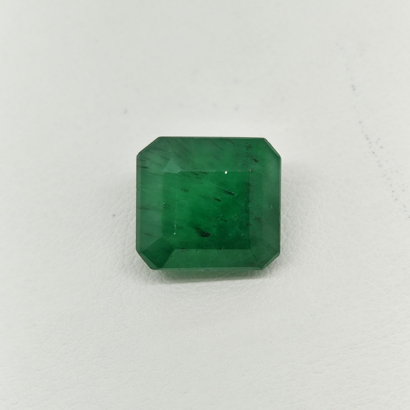 Natural Zambian Emerald Emerald Cut Gemstone EM-023 Natural Zambian Emerald emerald cut gemstone EM-023 from Zambia
