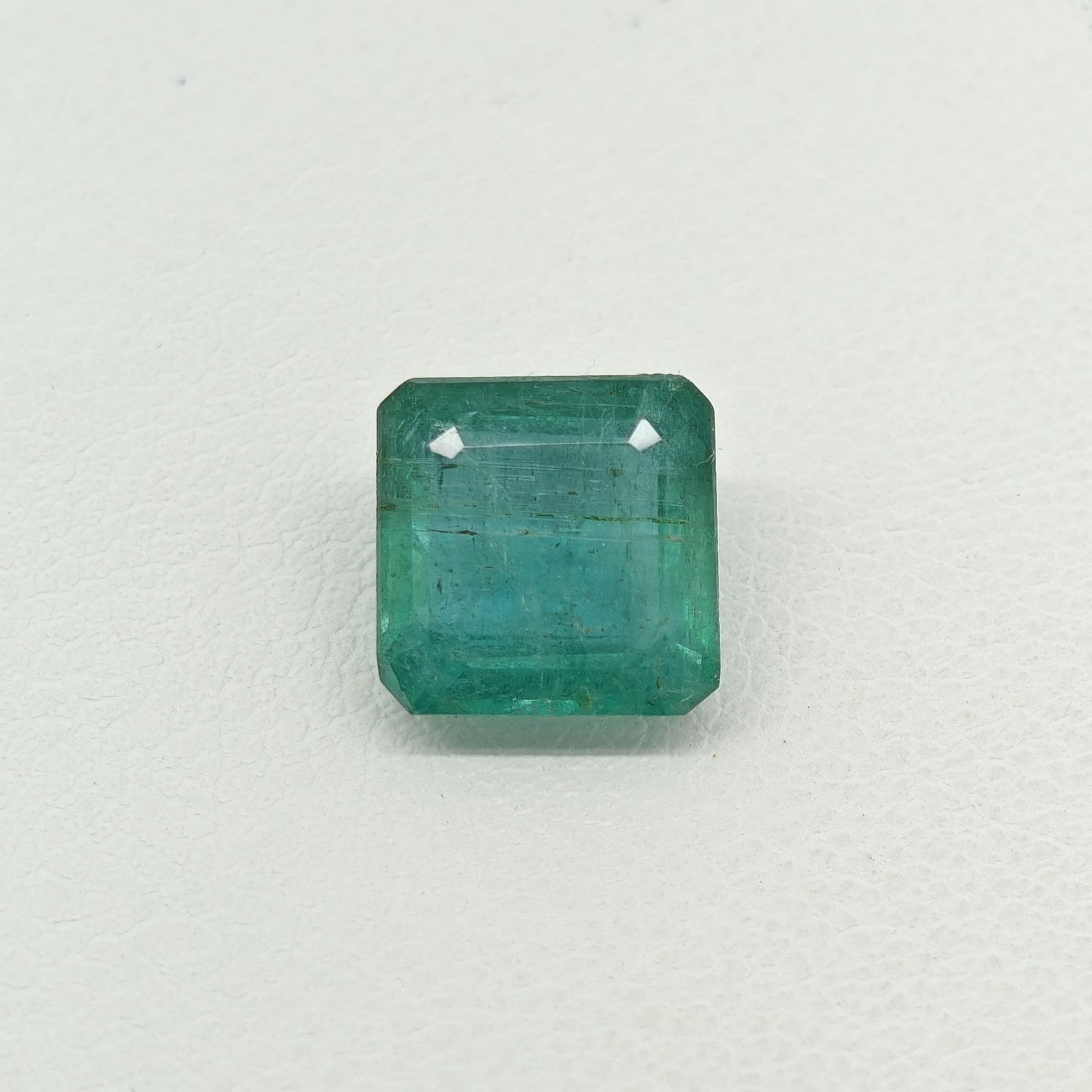 Natural Zambian Emerald Emerald Cut Gemstone EM-026 Natural Zambian Emerald emerald cut gemstone EM-026 from Zambia