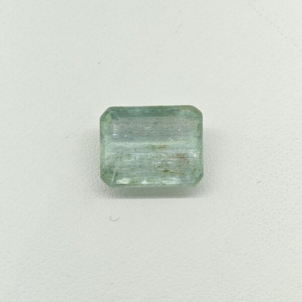 Natural Russian Emerald emerald cut gemstone REM-010 from Russia