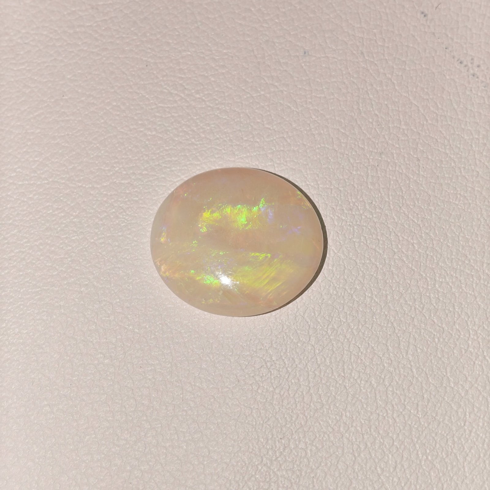 Natural Australian Fire Opal White Oval Cabochon OP-028 Natural Australian Fire Opal white oval cabochon gemstone OP-028 from Australia