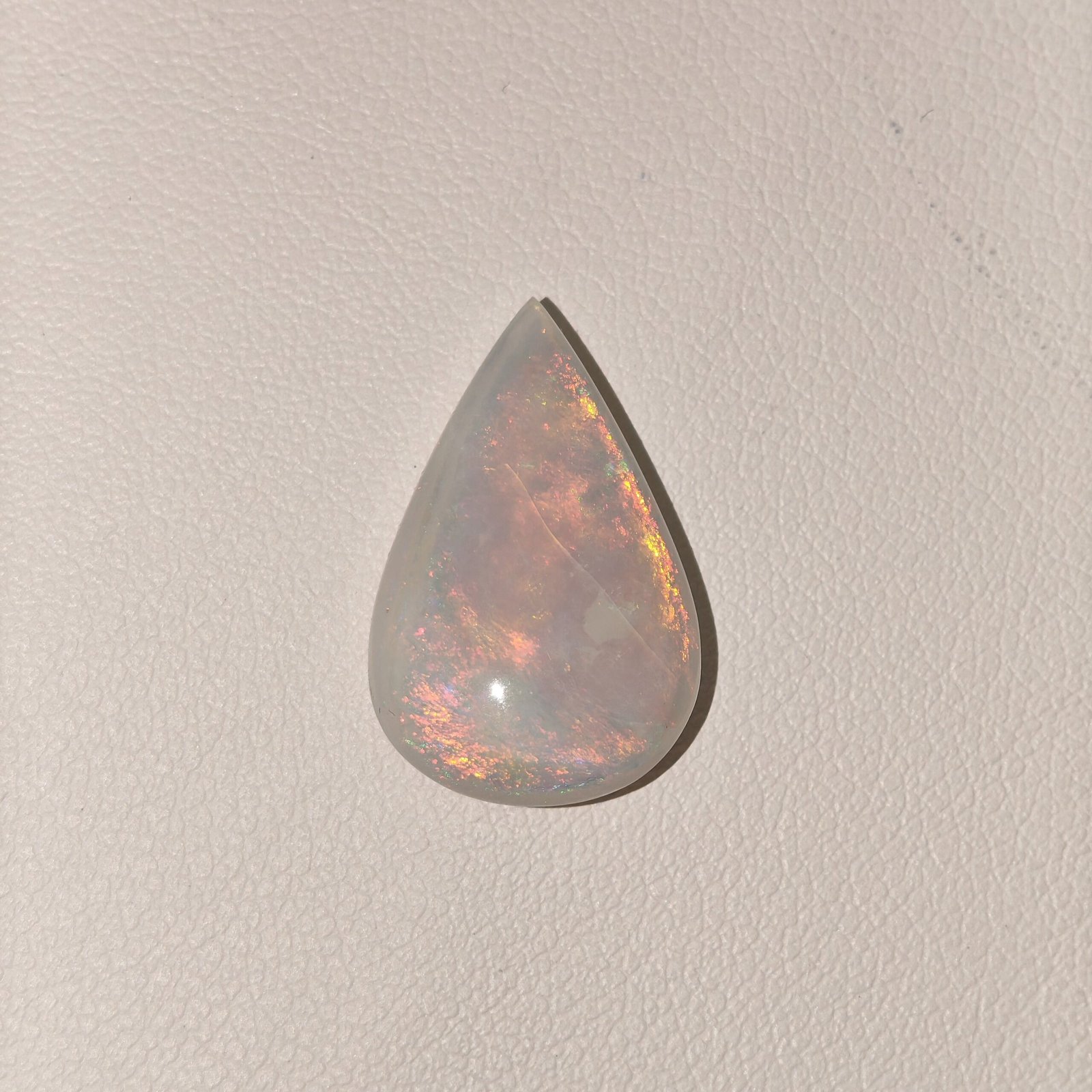 Natural Australian Fire Opal White Pear Cut OP-030 Natural Australian Fire Opal white pear cut gemstone OP-030 from Australia