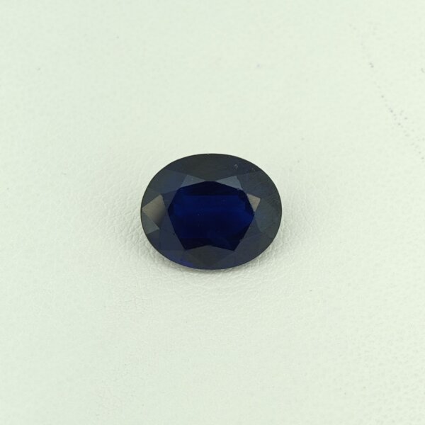 Natural Ceylon Blue Sapphire blue oval gemstone S04 from Madagascar