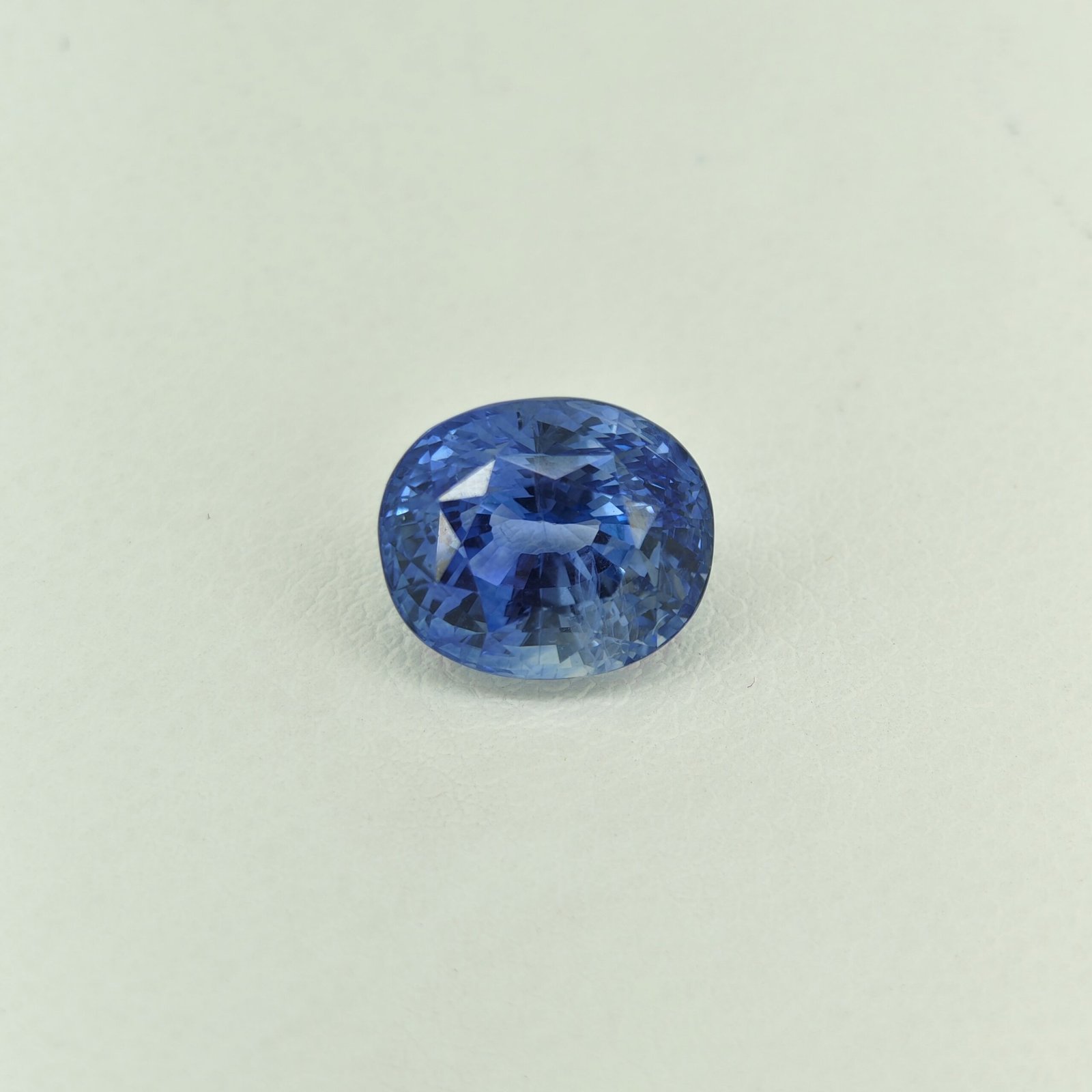Natural Ceylon Blue Sapphire blue oval gemstone S-16 from Sri Lanka