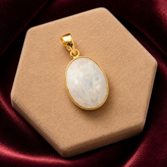Moonstone Pendant featuring a luminous moonstone gemstone with a soft glowing sheen set in an elegant pendant design.