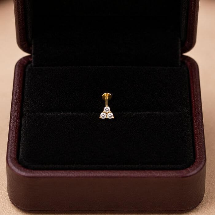 Elegant Nose Pin featuring a delicate sparkling design with refined craftsmanship and timeless feminine charm.