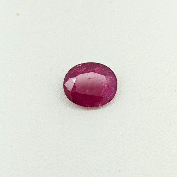 RUBY RUB-017 Ruby RUB-017 featuring a vivid natural ruby gemstone with rich red hues, exceptional clarity, and radiant polished brilliance.