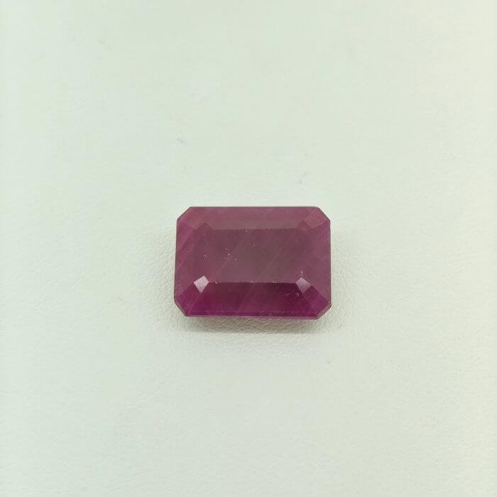 Ruby RUB-032 featuring a vivid natural ruby gemstone with rich crimson red hues, exceptional clarity, and radiant polished brilliance.