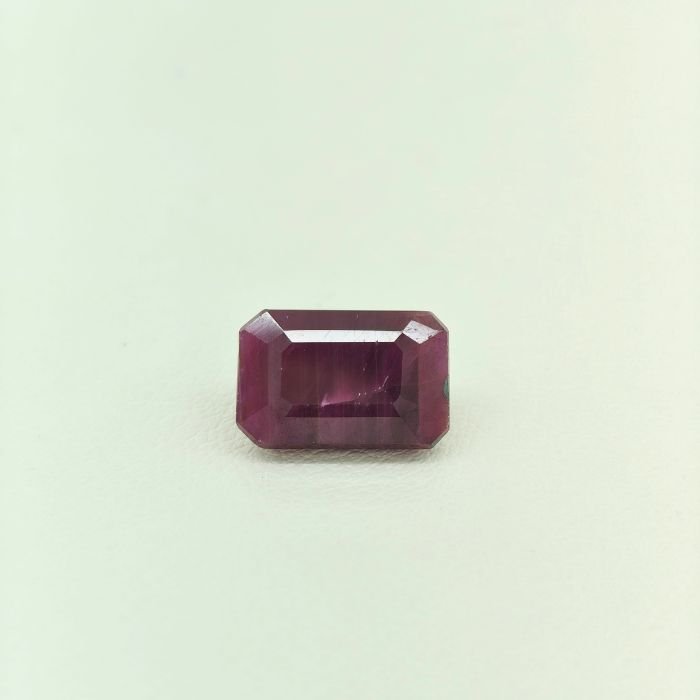 Ruby RUB-035 featuring a vivid natural ruby gemstone with rich crimson red hues, exceptional clarity, and radiant polished brilliance.