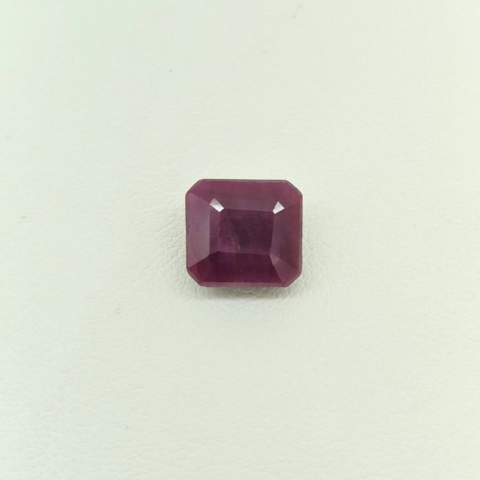 Ruby RUB-037 featuring a vivid natural ruby gemstone with rich crimson red hues, exceptional clarity, and radiant polished brilliance.
