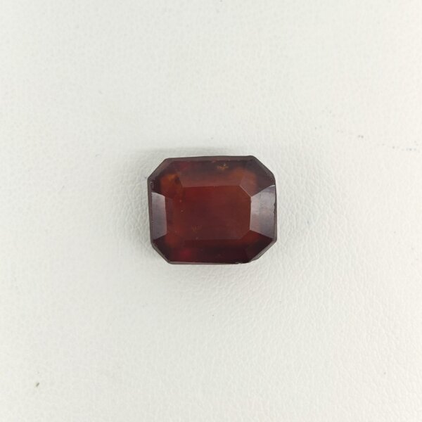 Buy Natural Hessonite Garnet (Gomed) Gemstone | Certified Original Gomed Stone for Vedic Astrology, Fine Jewellery & Investment