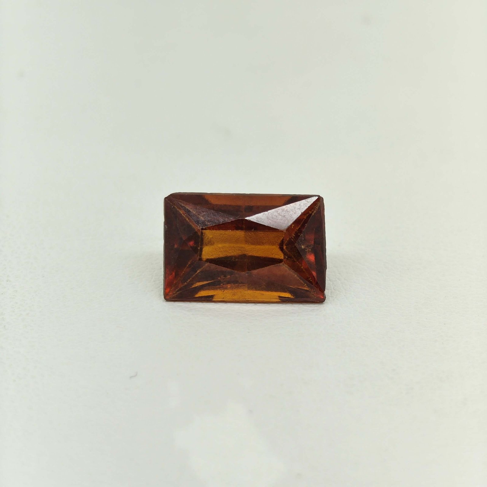 Natural Sri Lankan Hessonite Garnet honey brown oval gemstone HG-025
