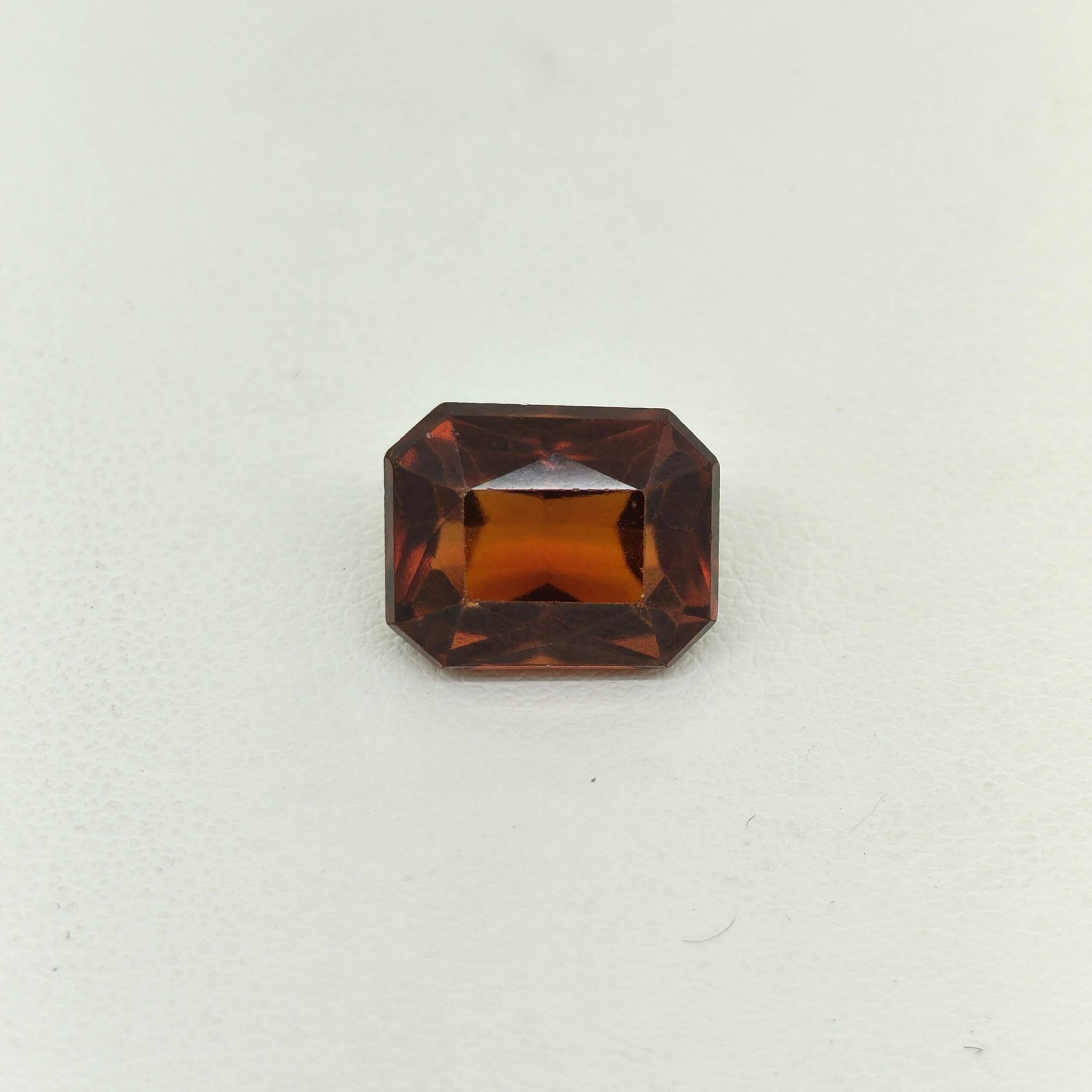 Natural Sri Lankan Hessonite Garnet honey brown oval gemstone HG-026