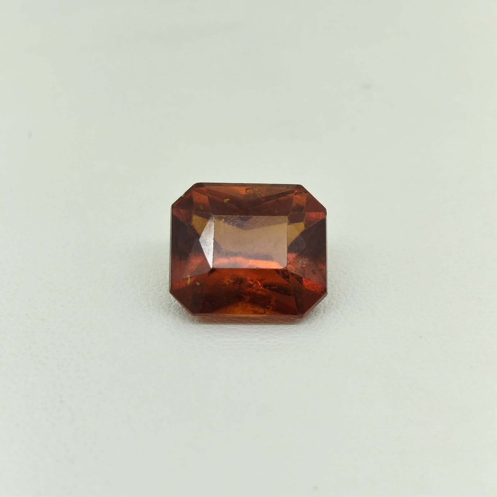 Natural Sri Lankan Hessonite Garnet honey brown oval gemstone HG-027