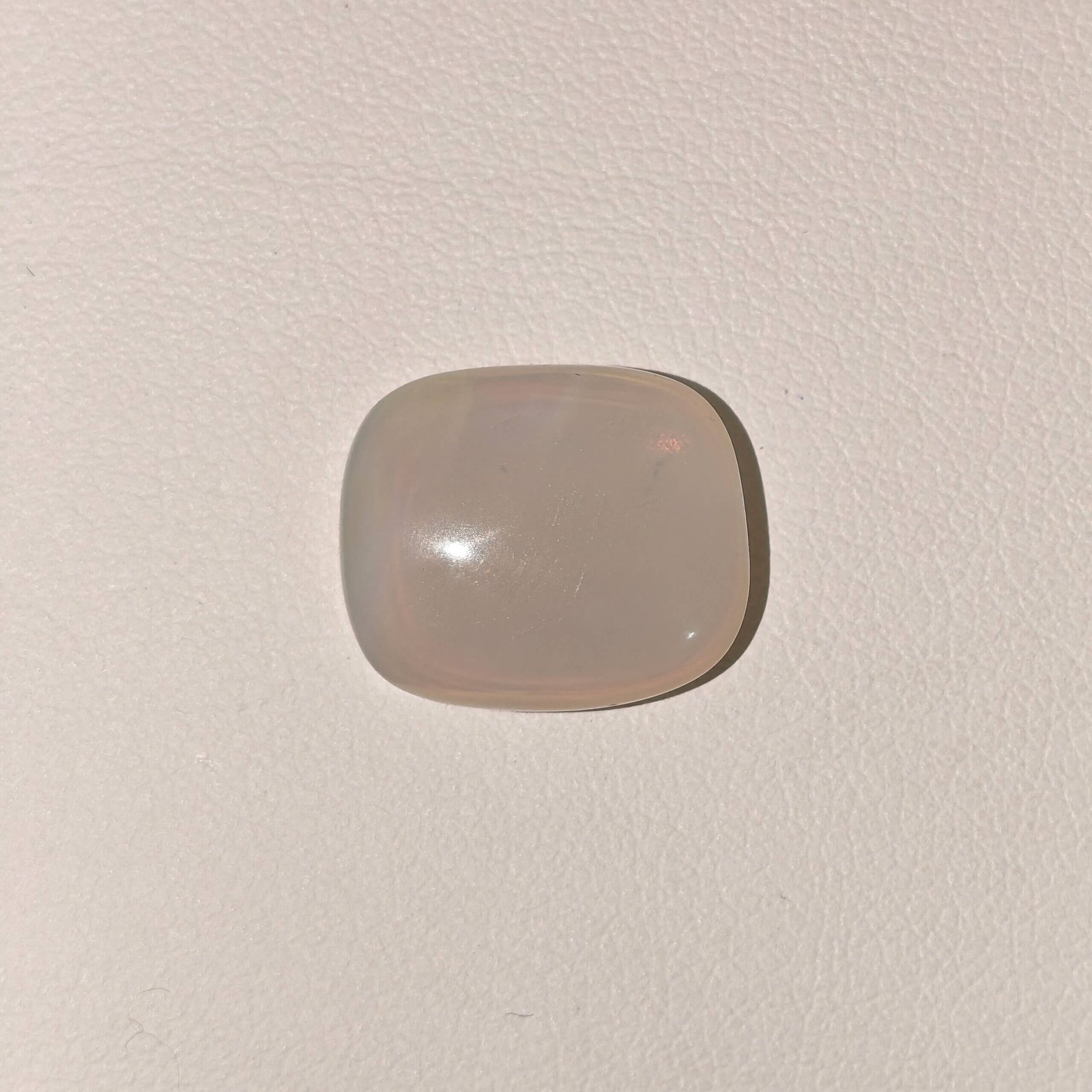 Natural Australian Opal Gemstone White Cushion AOP-006 Natural Australian Opal Gemstone white cushion stone AOP-006 from Australia